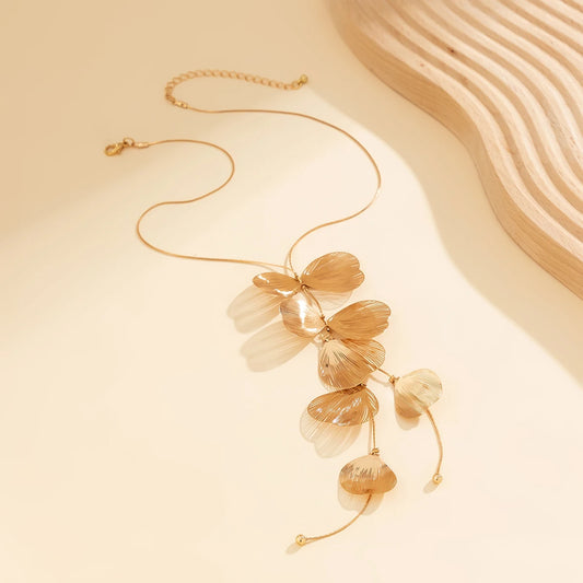 Leaf Pendant Tassel Necklace